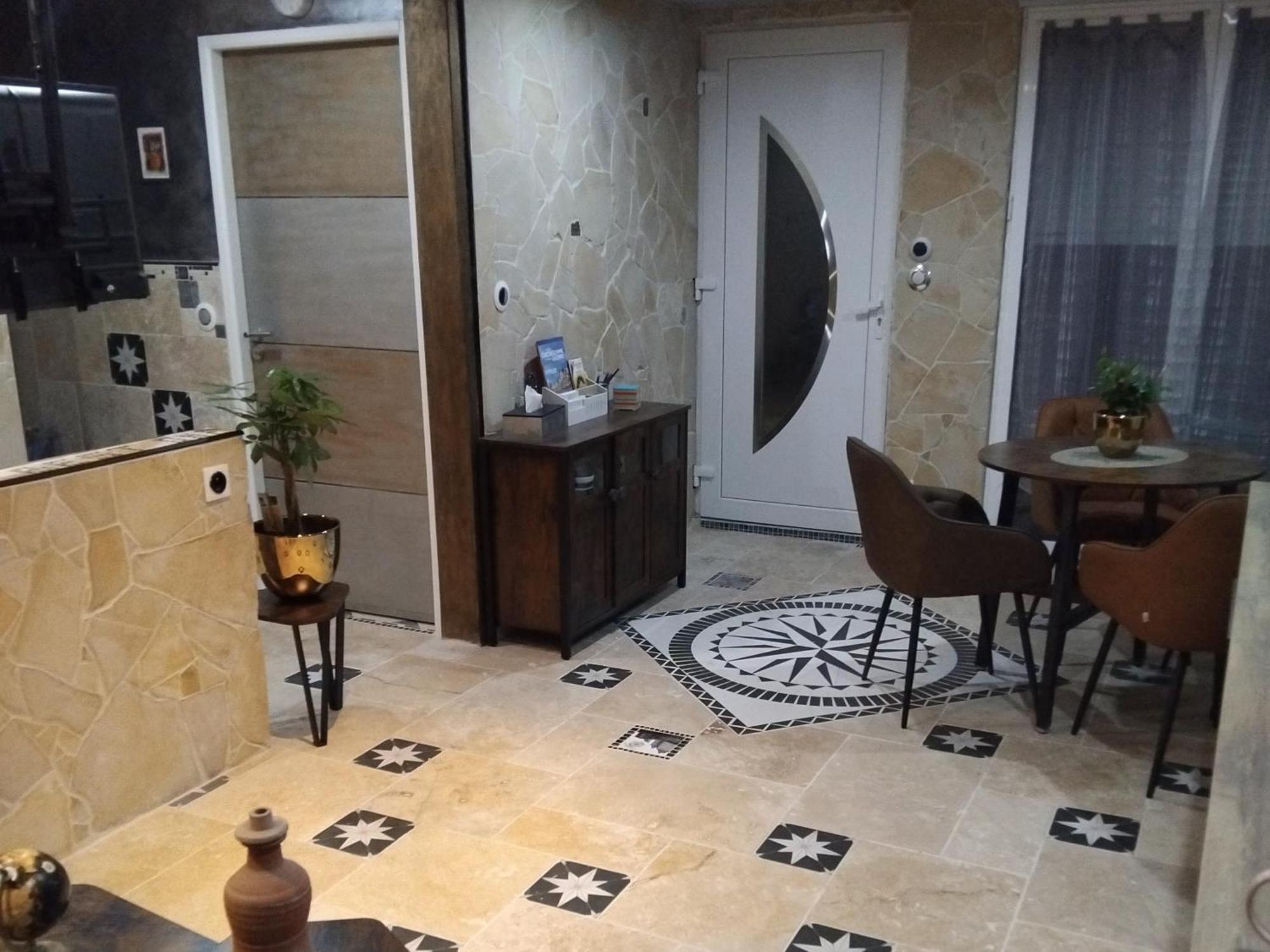 Drissia&Othman Atipik Apartment Carcassonne Exterior photo