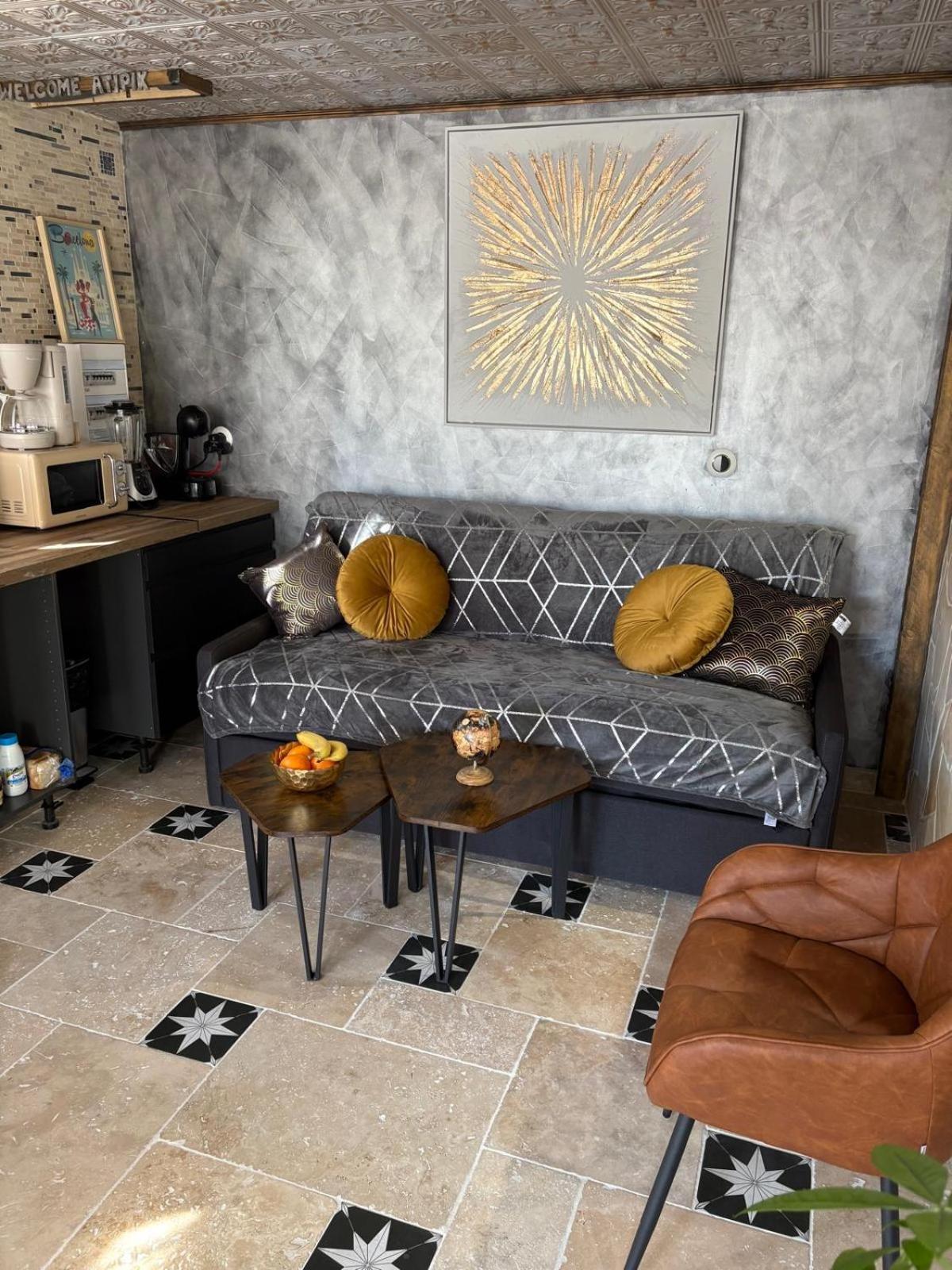 Drissia&Othman Atipik Apartment Carcassonne Exterior photo